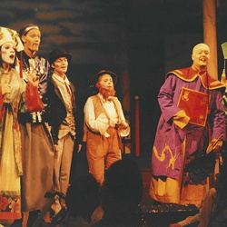 Den näst siste kejsaren (1997)